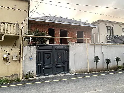 Satılır 6 otaqlı həyət evi 260 m²