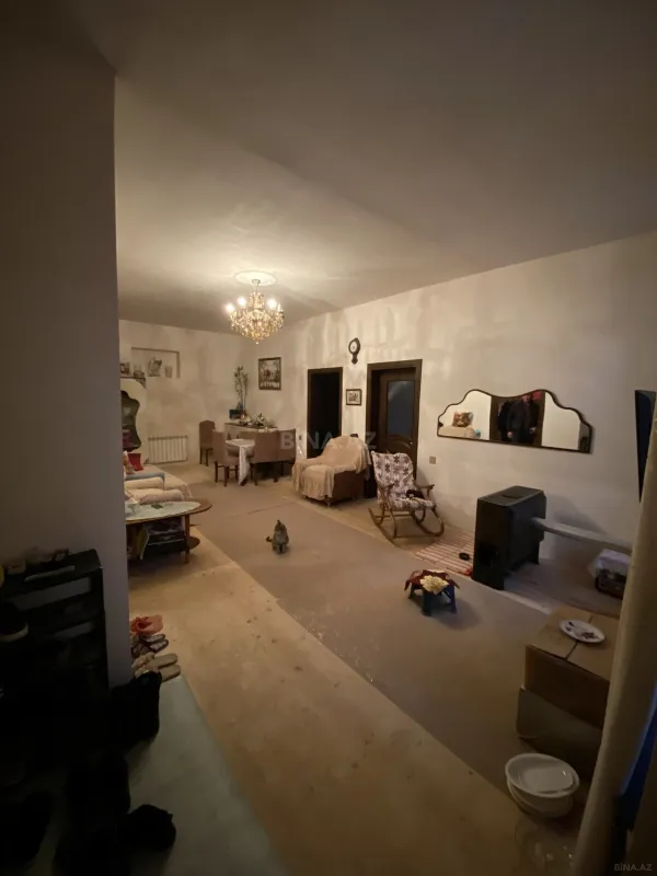 Satılır 6 otaqlı həyət evi 260 m²