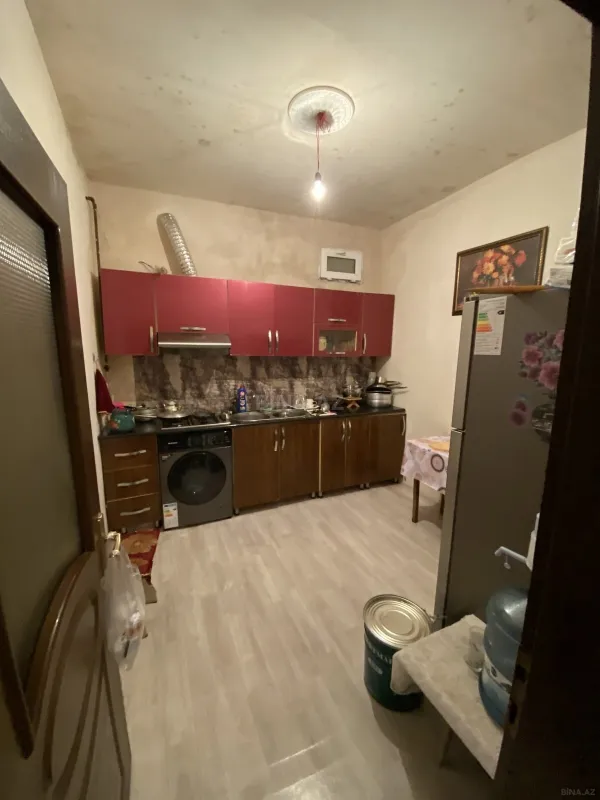 Satılır 6 otaqlı həyət evi 260 m²
