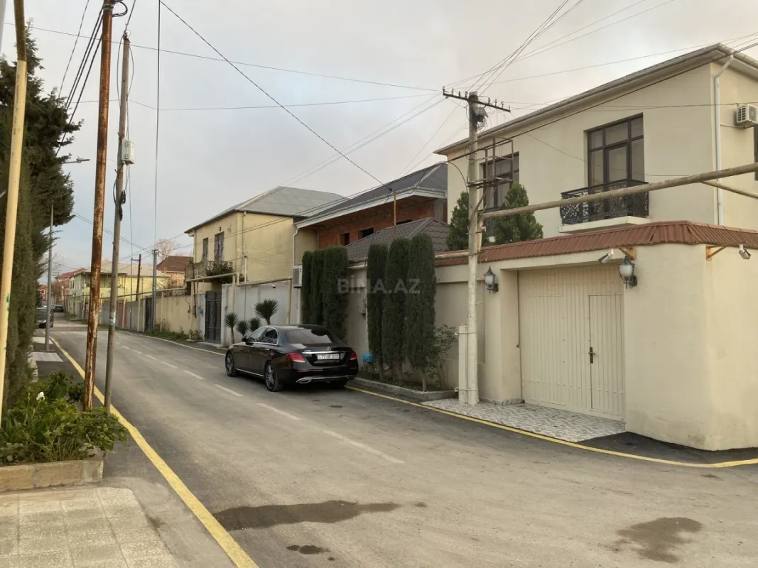 Satılır 6 otaqlı həyət evi 260 m²