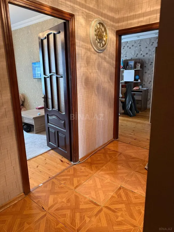 Satılır 4 otaqlı mənzil 110 m²