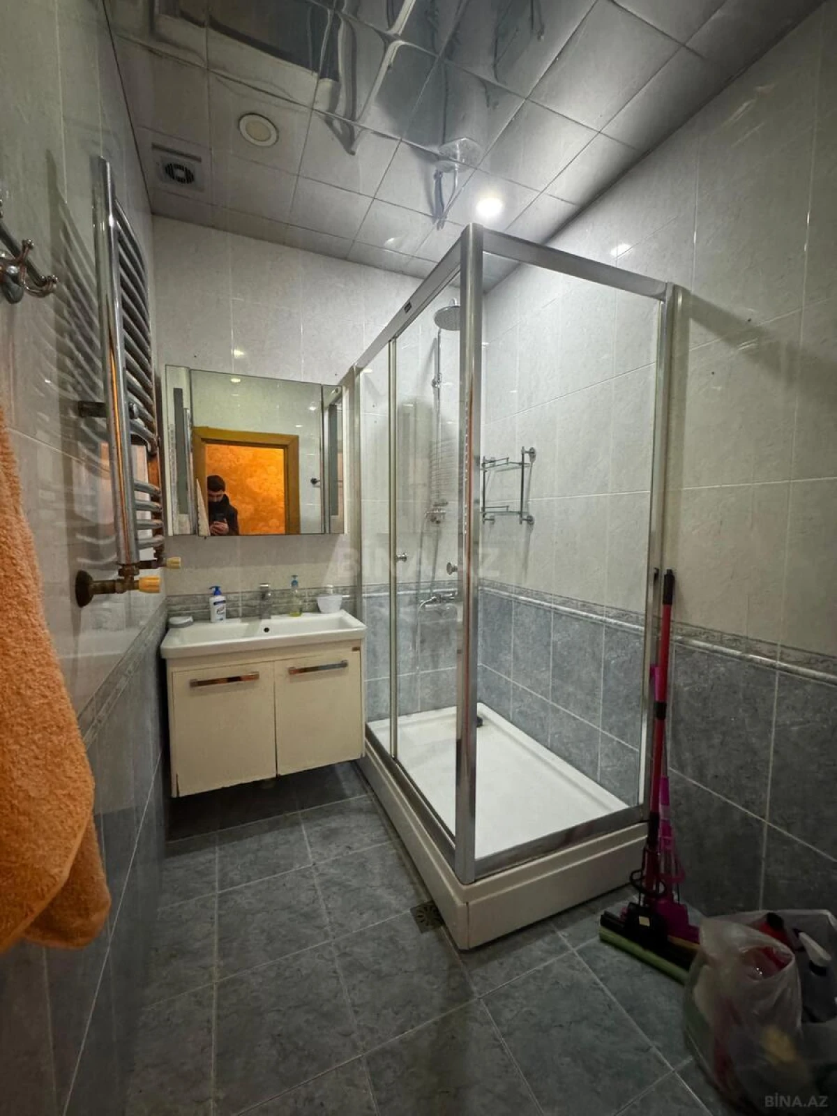 Satılır 4 otaqlı mənzil 120 m²