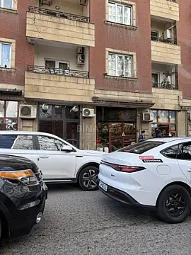 Kirayə verilir obyekt 35 m² — Bakı, İnşaatçılar 35.00 m²