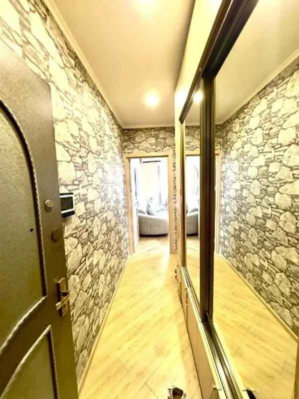 Satılır 2 otaqlı mənzil 50 m²