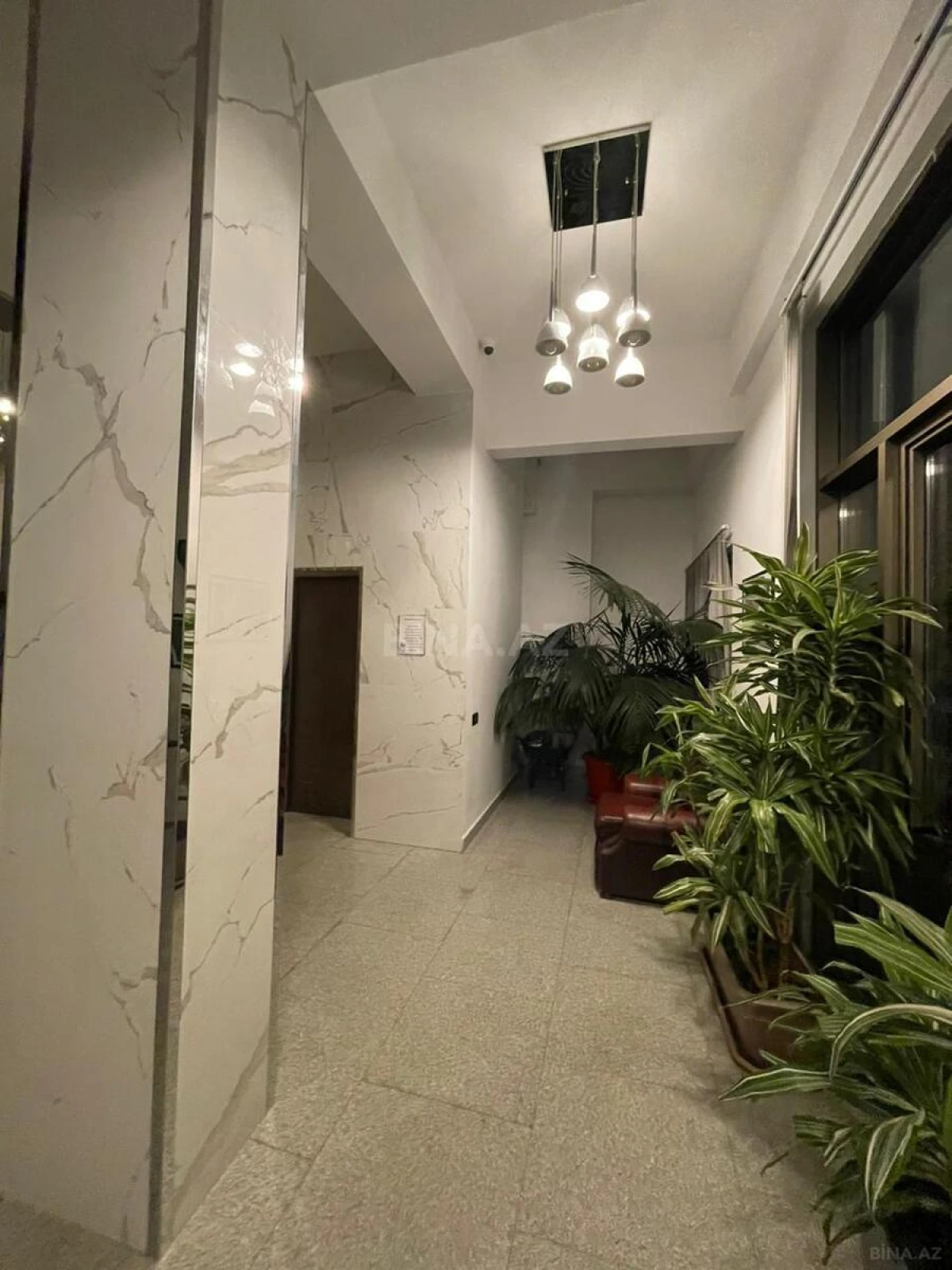 Satılır 2 otaqlı mənzil 63 m²