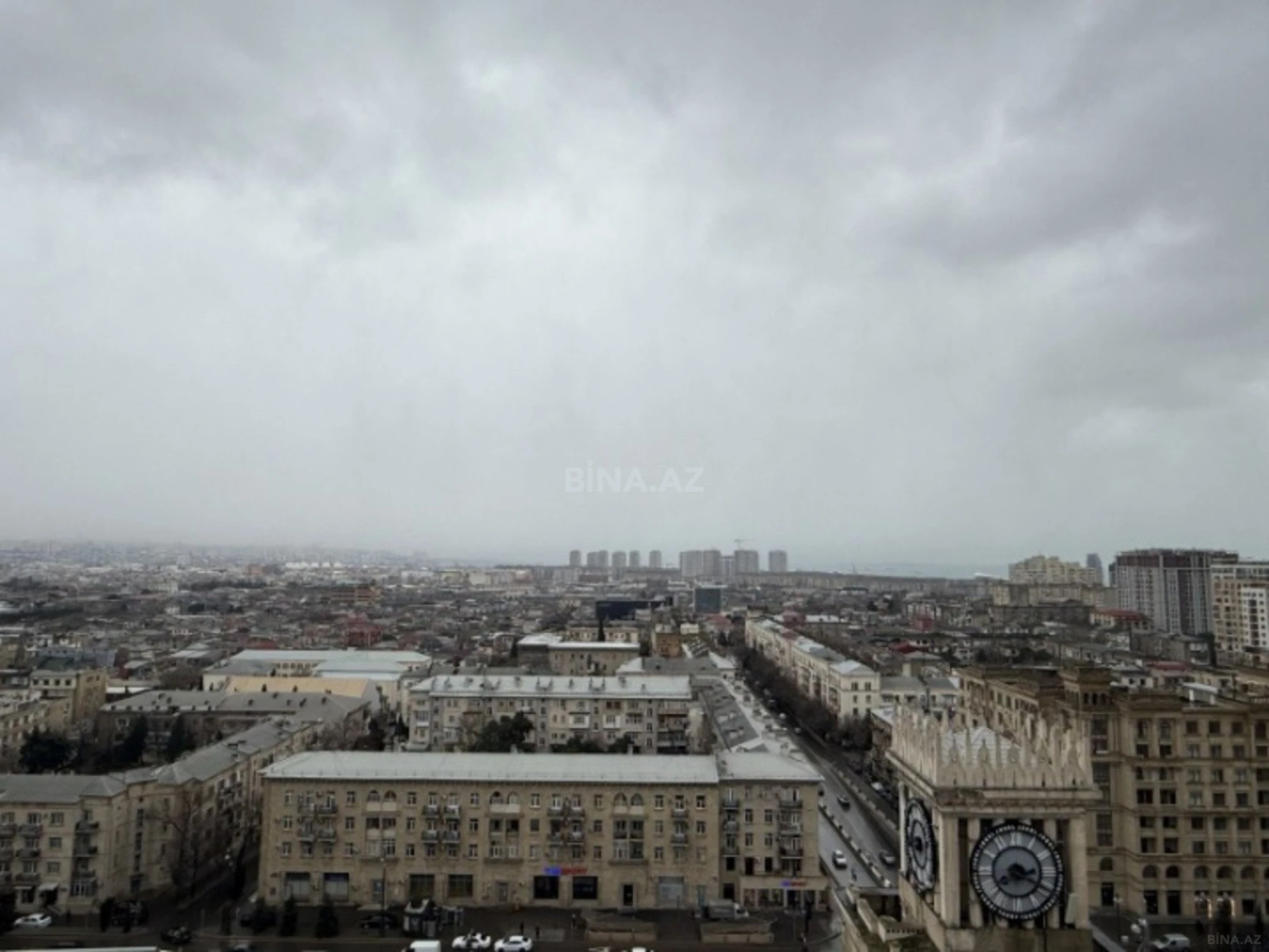 Satılır 3 otaqlı mənzil 110 m²