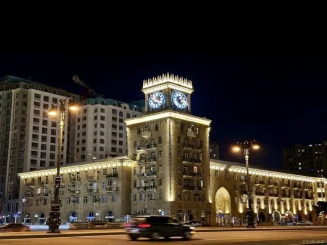 Satılır 3 otaqlı mənzil 110 m²