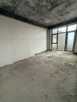 Satılır 3 otaqlı mənzil 110 m²