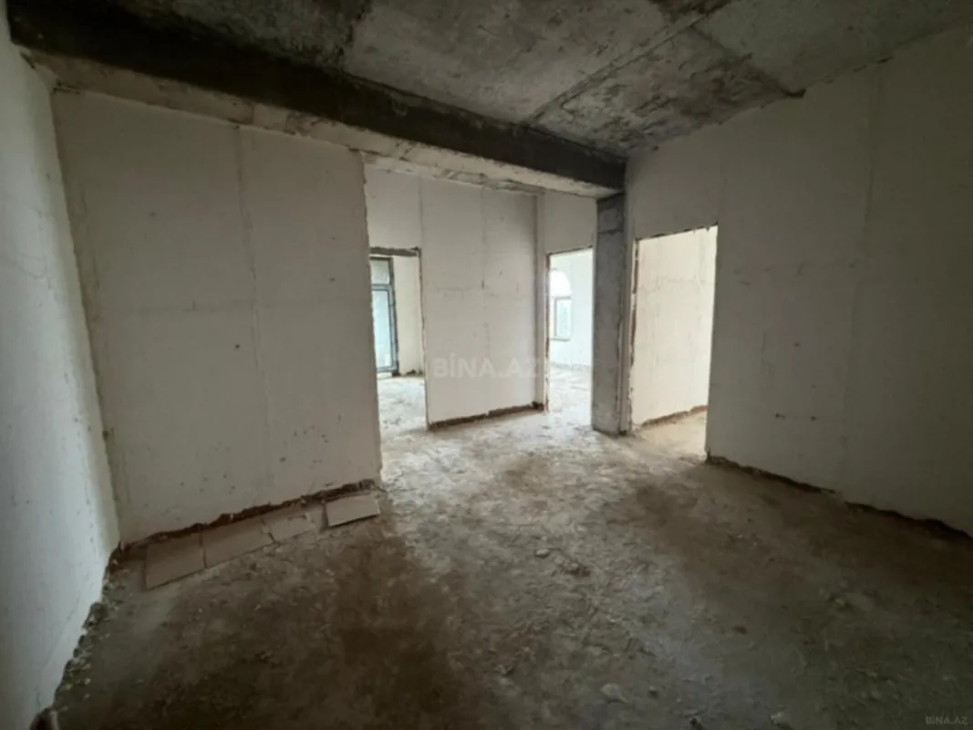 Satılır 3 otaqlı mənzil 110 m²