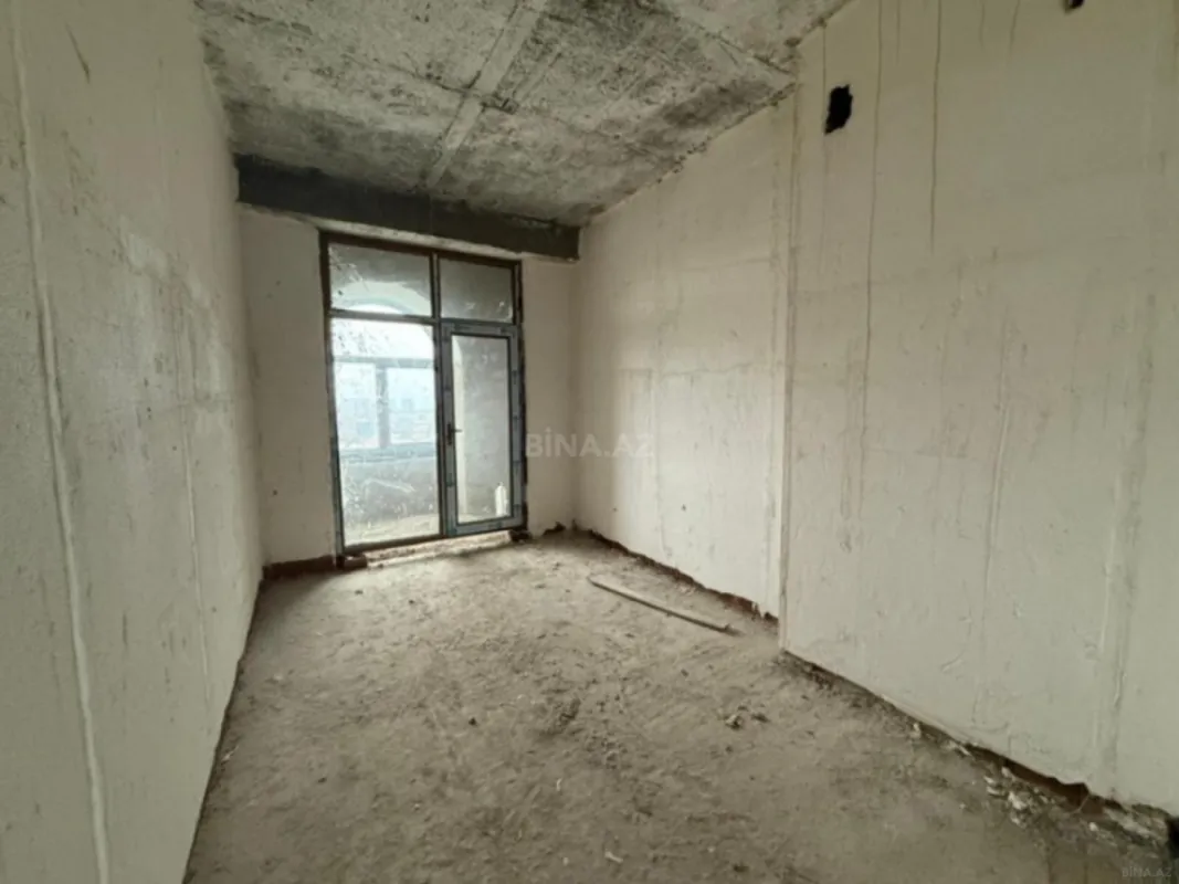 Satılır 3 otaqlı mənzil 110 m²