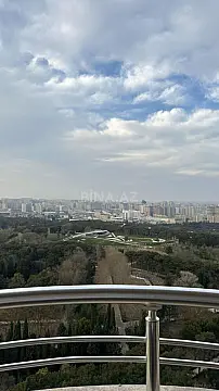 Satılır 2 otaqlı mənzil 110 m²