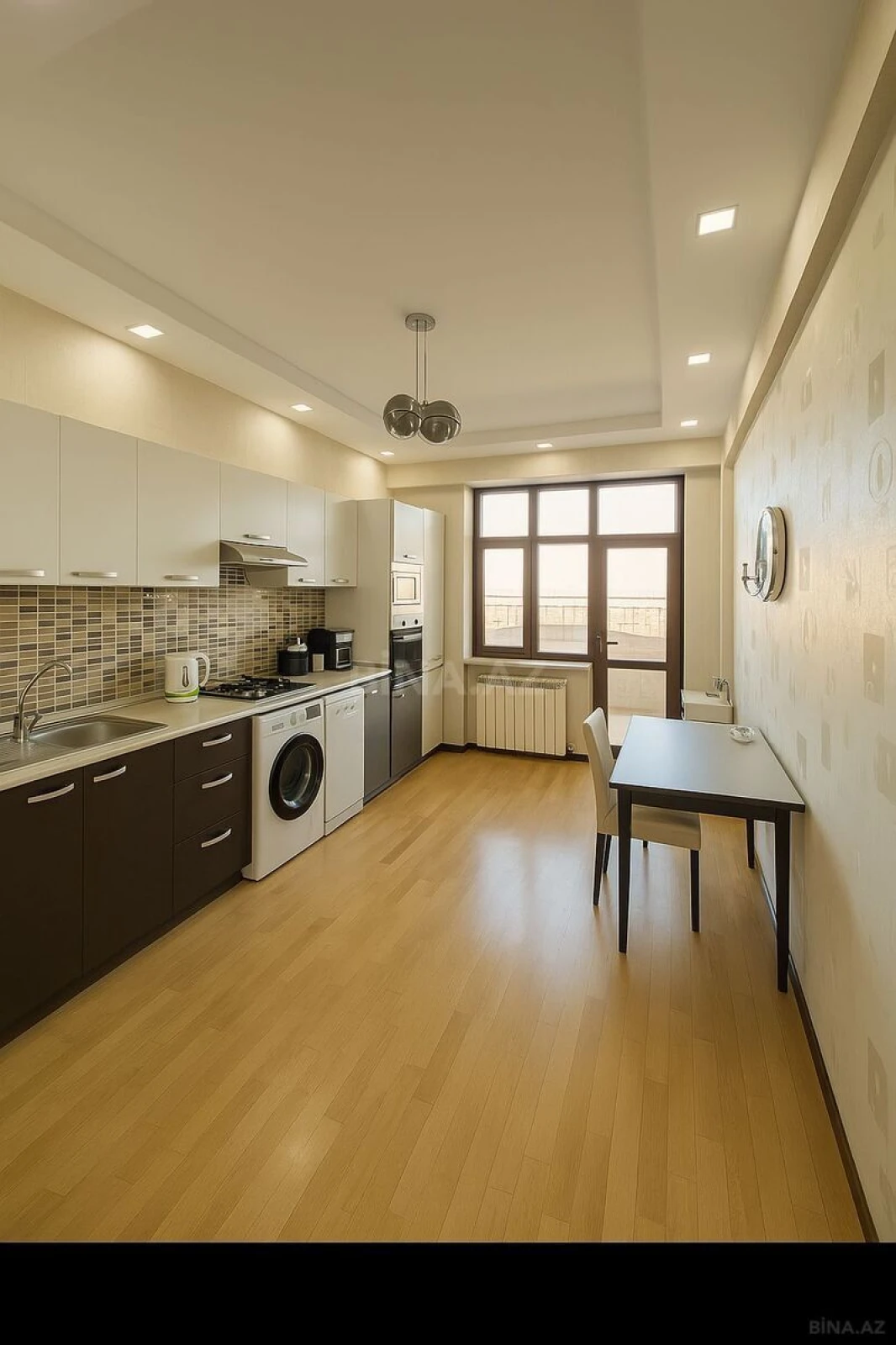 Satılır 2 otaqlı mənzil 110 m²