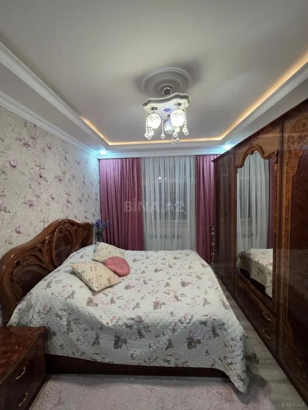Satılır 5 otaqlı mənzil 110 m²