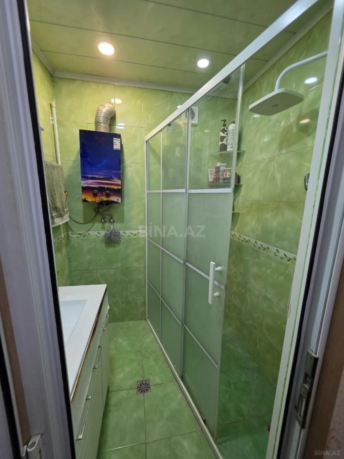 Satılır 5 otaqlı mənzil 110 m²