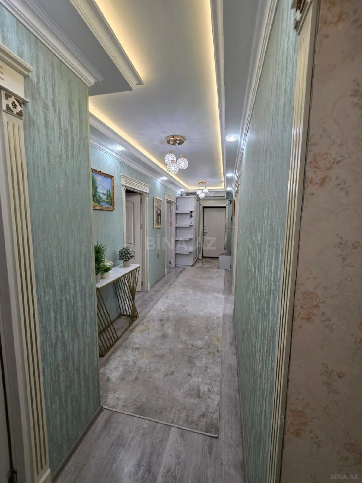Satılır 5 otaqlı mənzil 110 m²