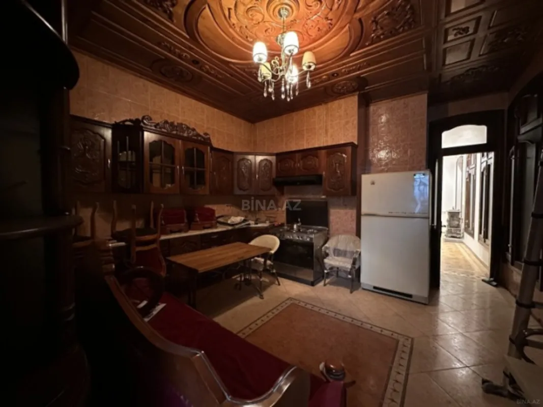 Kirayə verilir 5 otaqlı ofis 200 m²