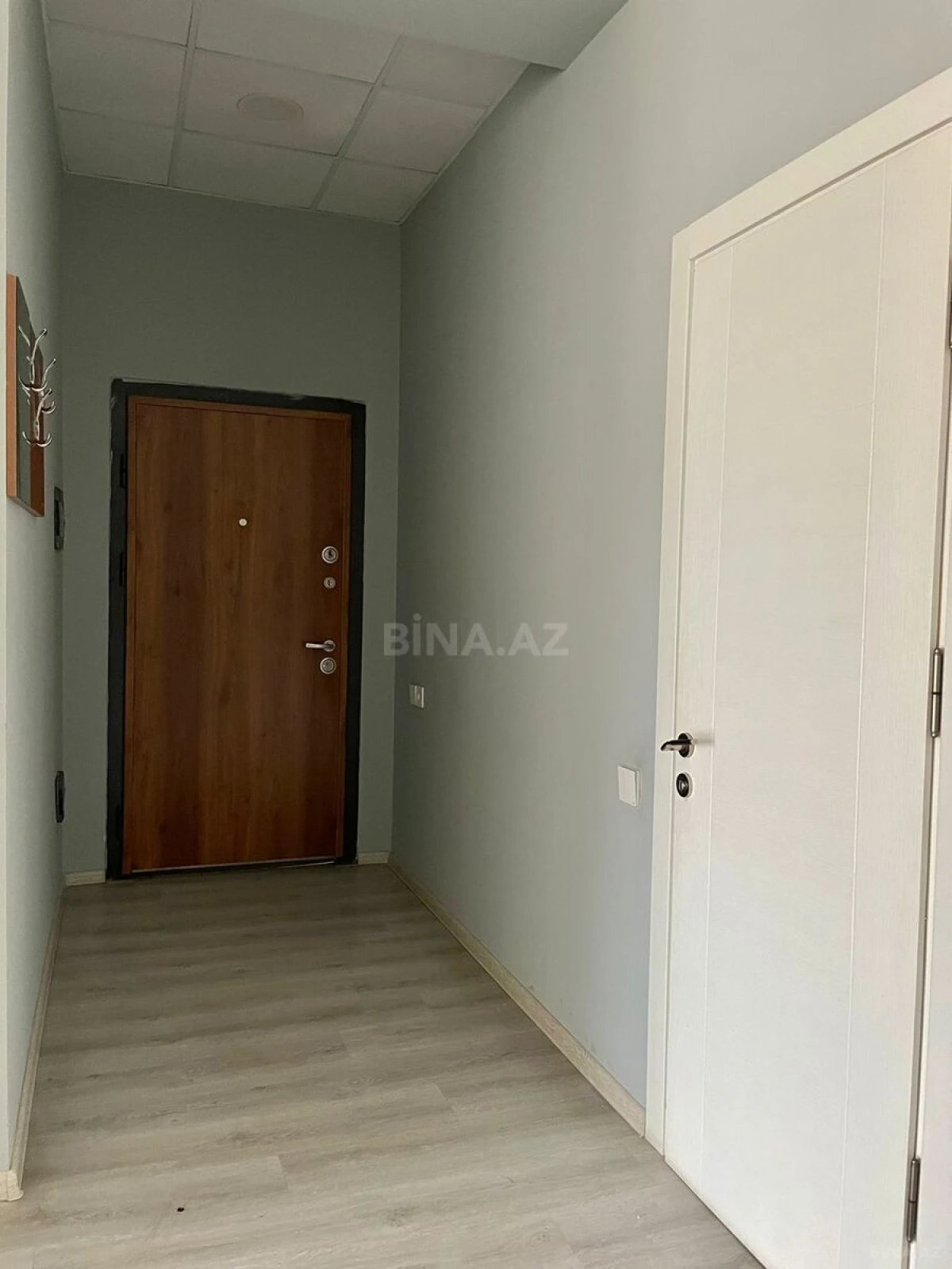 Satılır 6 otaqlı ofis 130 m²