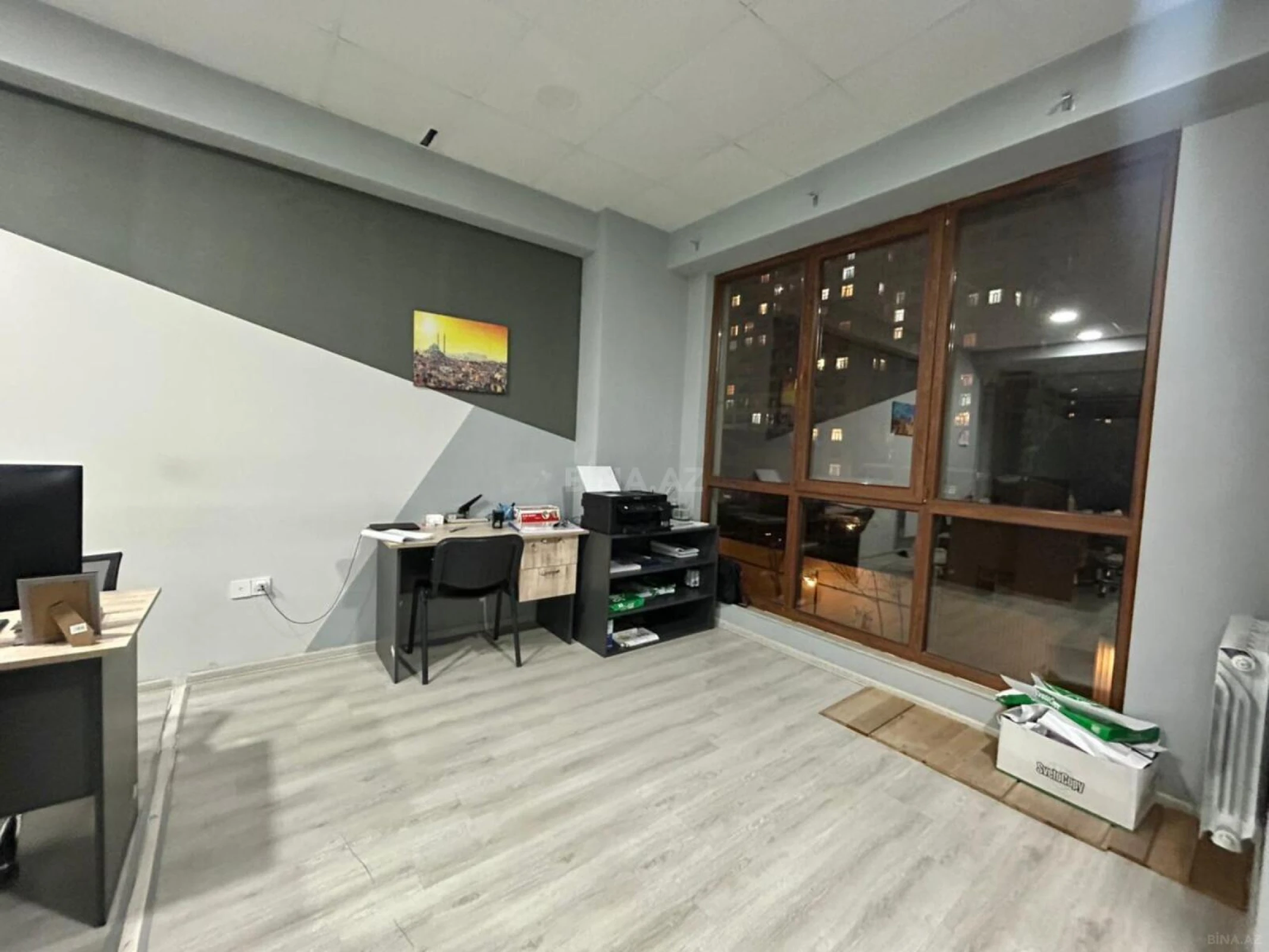 Satılır 6 otaqlı ofis 130 m²