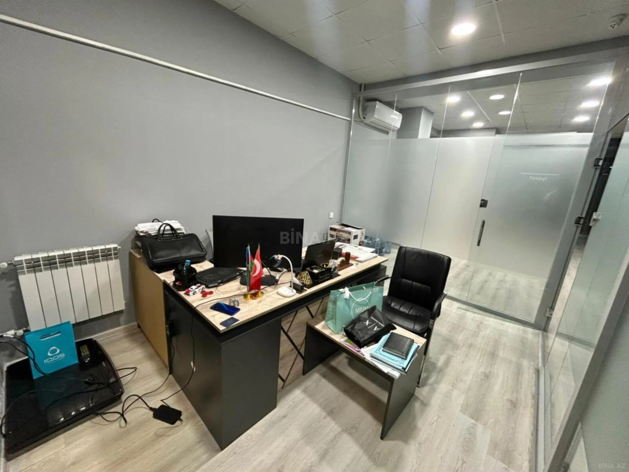 Satılır 6 otaqlı ofis 130 m²