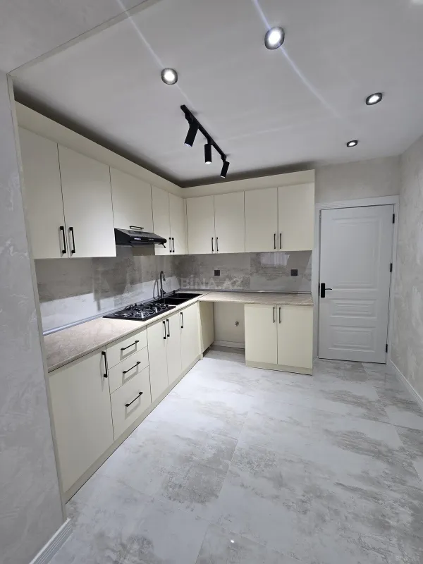 Satılır 3 otaqlı mənzil 85 m²