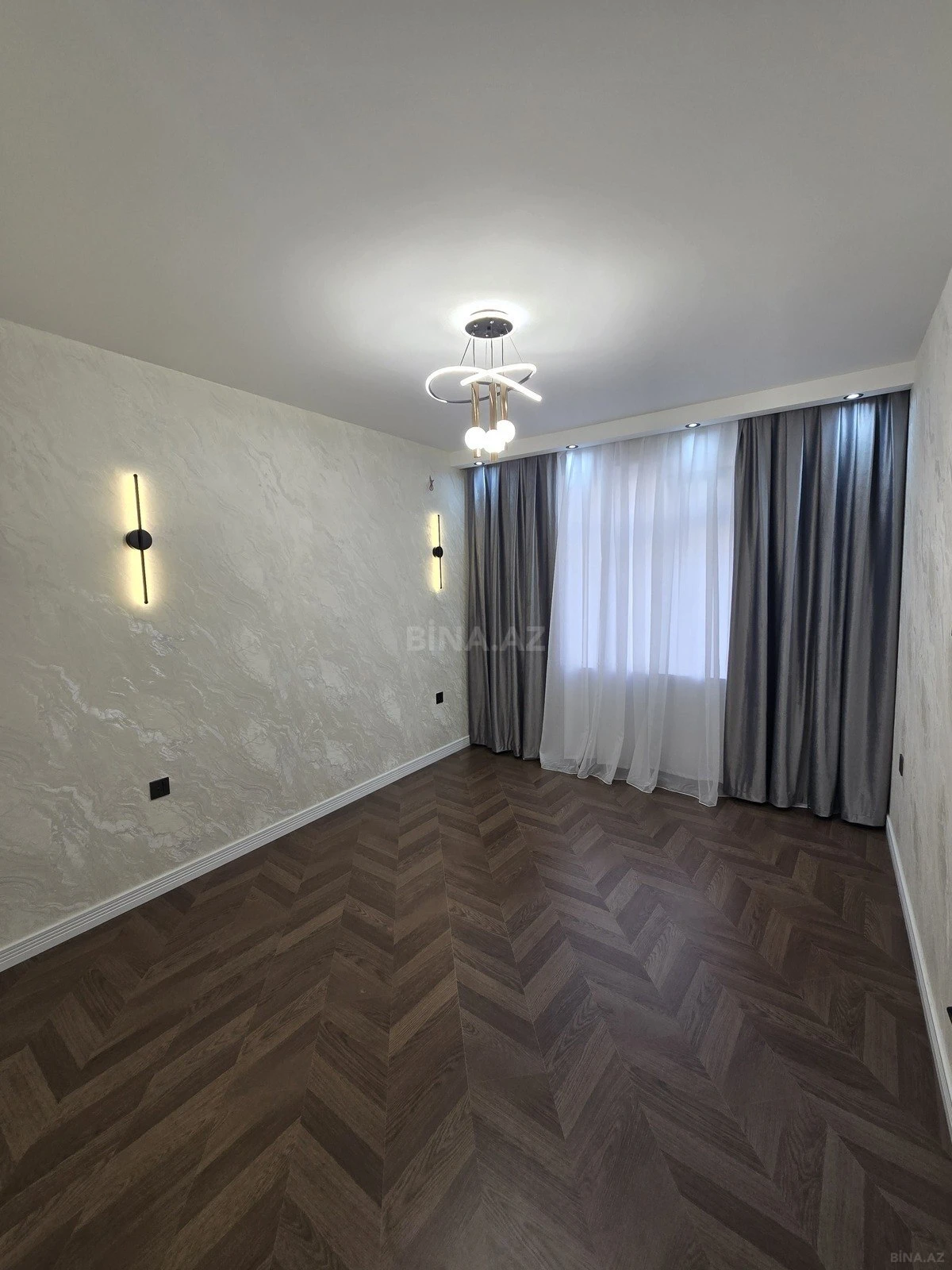 Satılır 3 otaqlı mənzil 85 m²