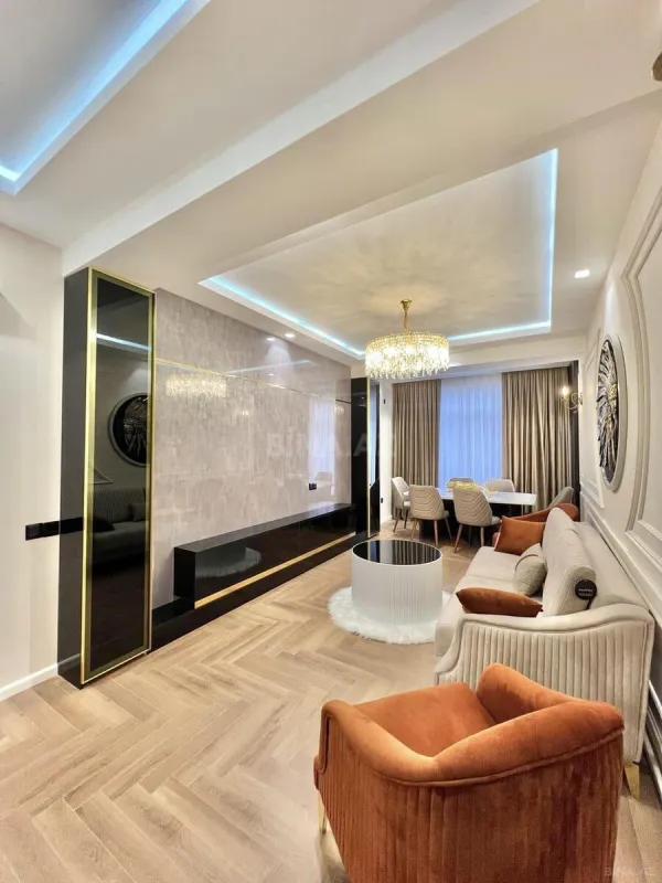 Satılır 2 otaqlı mənzil 70 m²