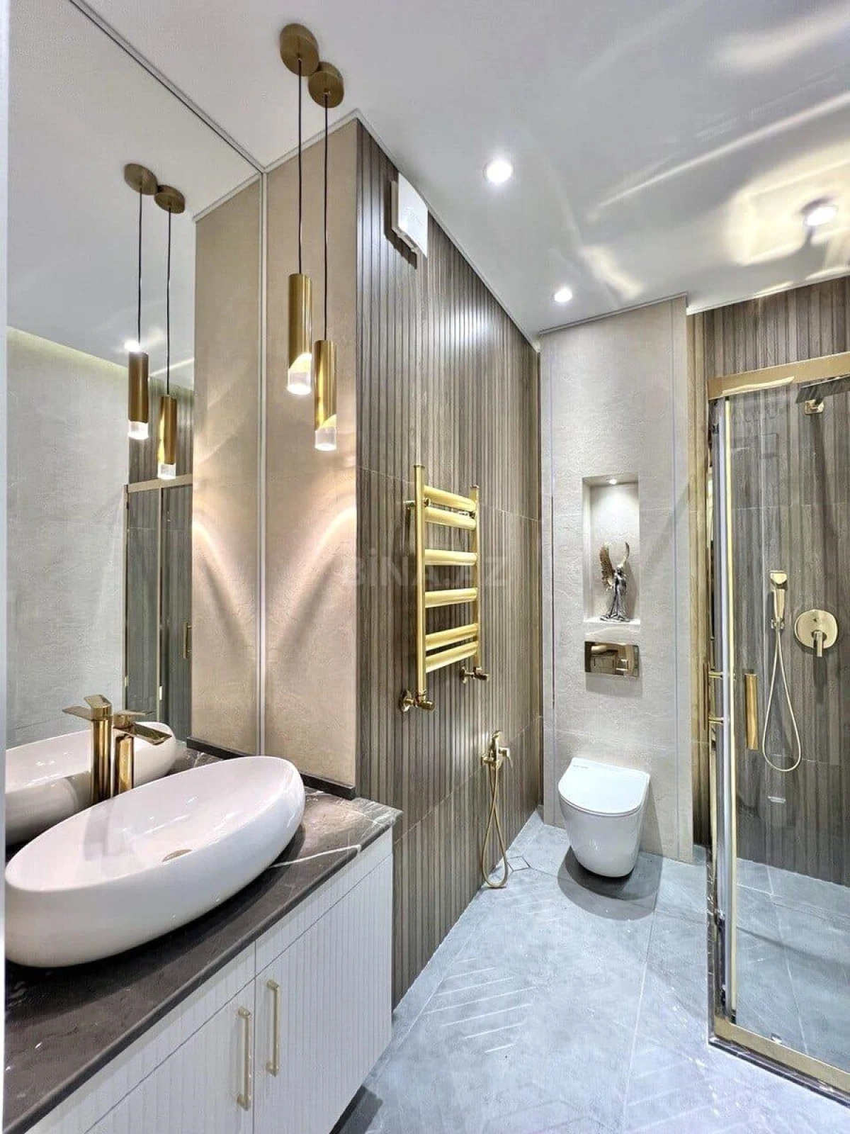 Satılır 2 otaqlı mənzil 70 m²