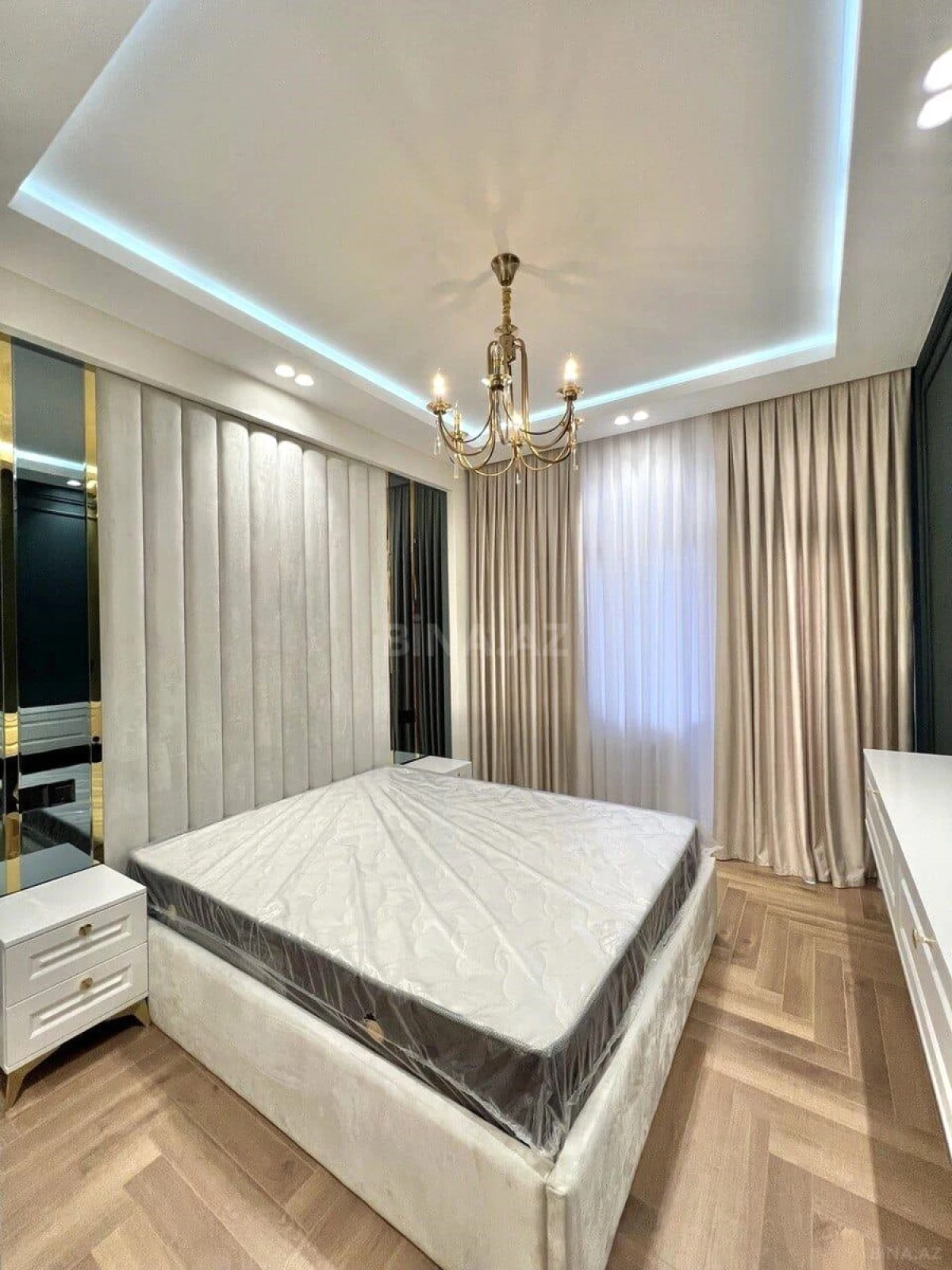 Satılır 2 otaqlı mənzil 70 m²