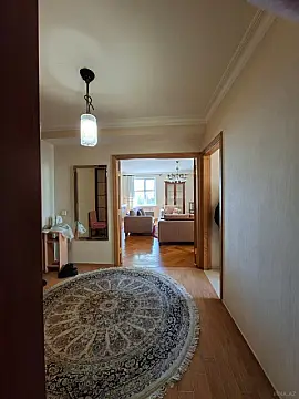 Kirayə verilir 4 otaqlı mənzil 140 m²