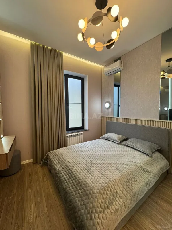 Satılır 4 otaqlı həyət evi 180 m²