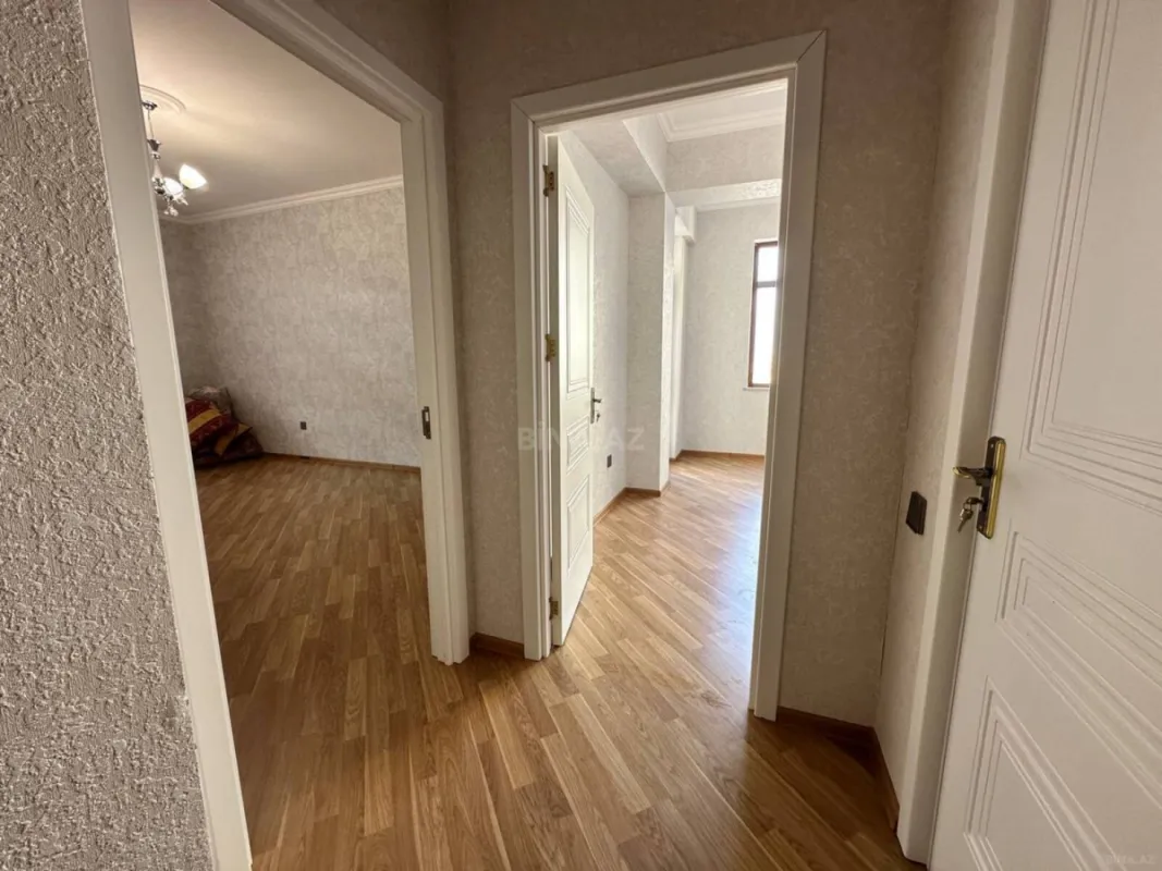 Satılır 3 otaqlı mənzil 125 m²