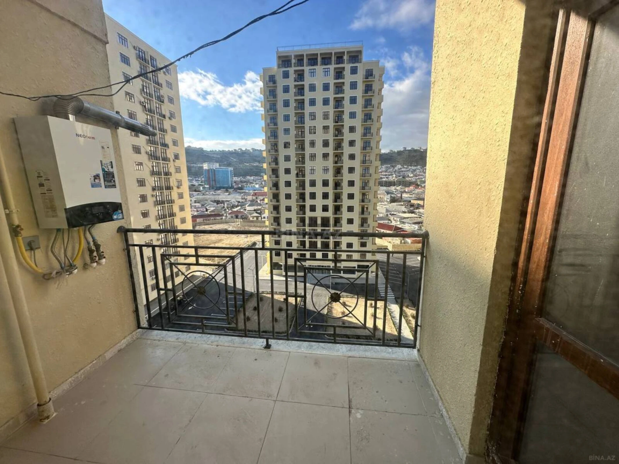 Satılır 3 otaqlı mənzil 125 m²