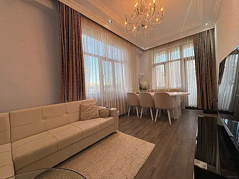 Satılır 3 otaqlı mənzil 75 m²
