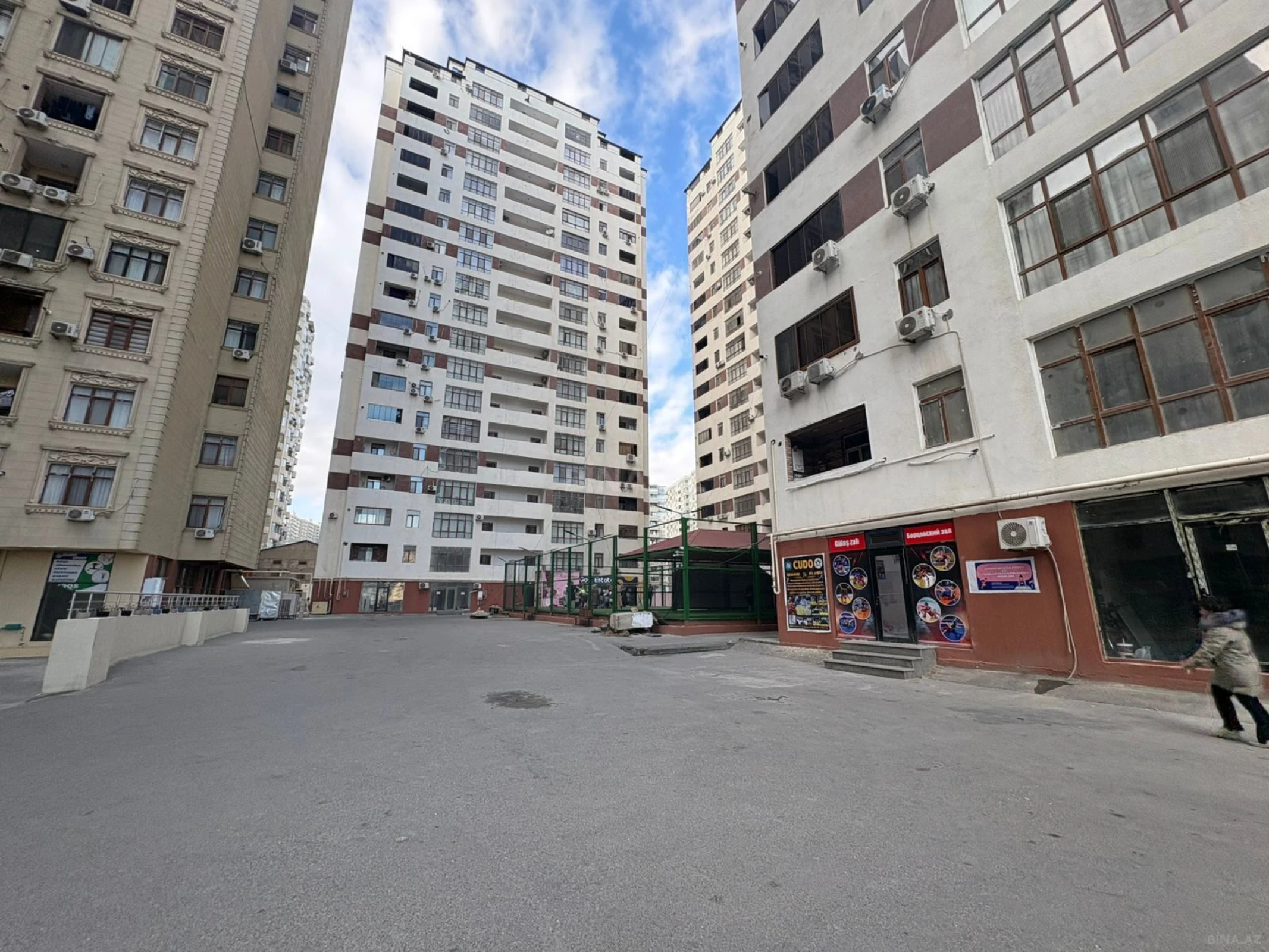 Satılır 3 otaqlı mənzil 75 m²