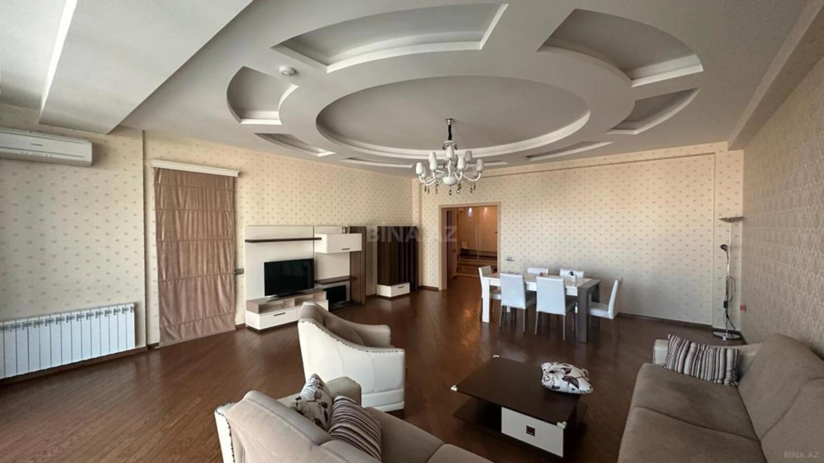 Kirayə verilir 4 otaqlı mənzil 200 m²