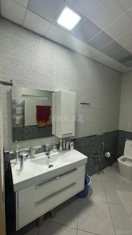 Kirayə verilir 4 otaqlı mənzil 200 m²