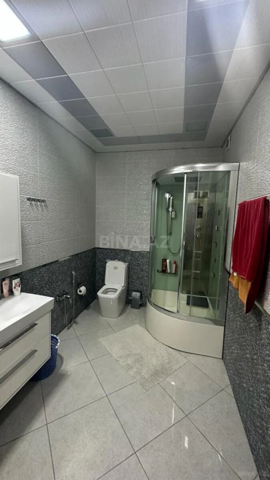 Kirayə verilir 4 otaqlı mənzil 200 m²