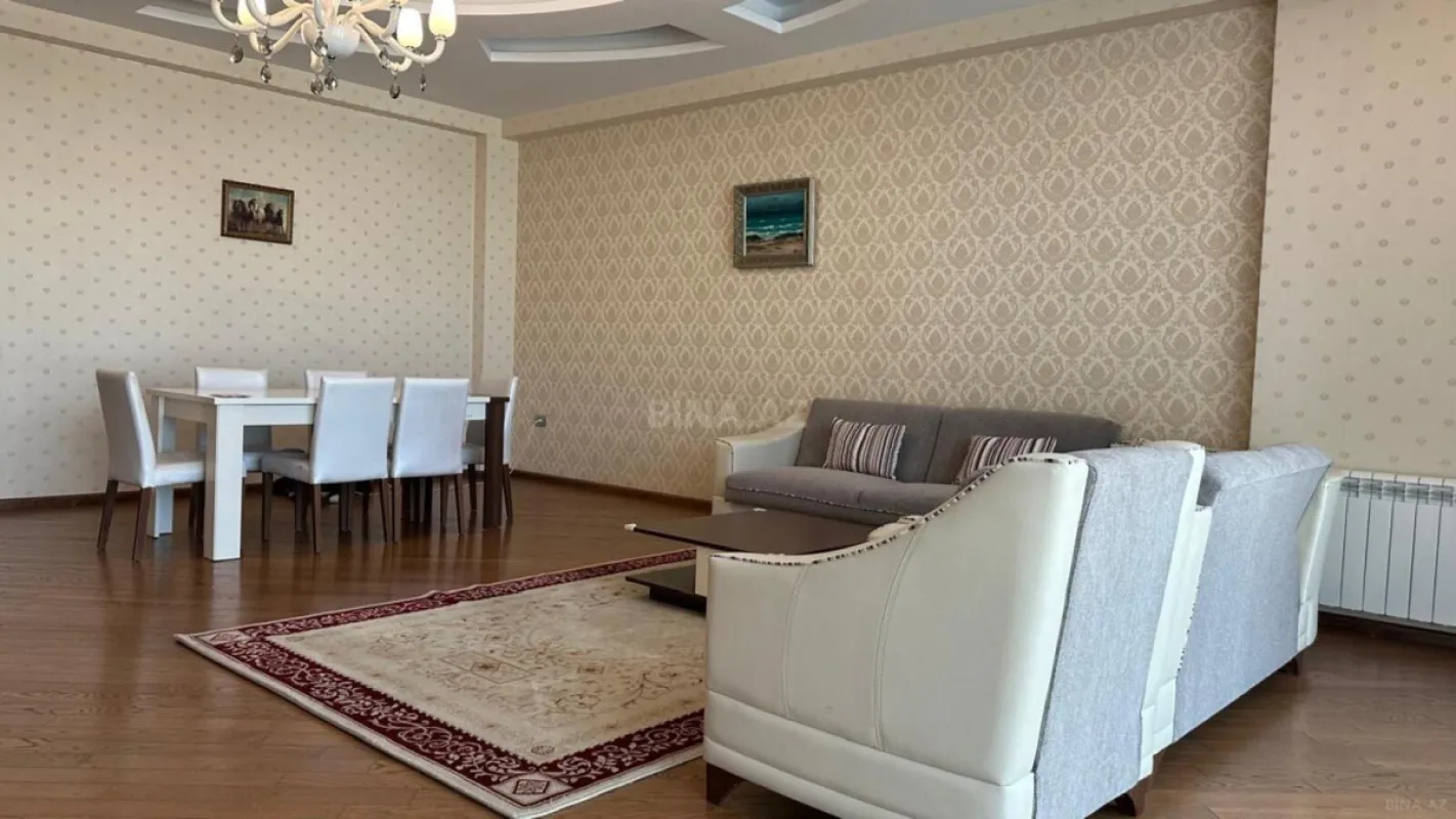 Kirayə verilir 4 otaqlı mənzil 200 m²