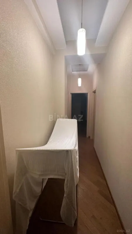 Kirayə verilir 4 otaqlı mənzil 200 m²