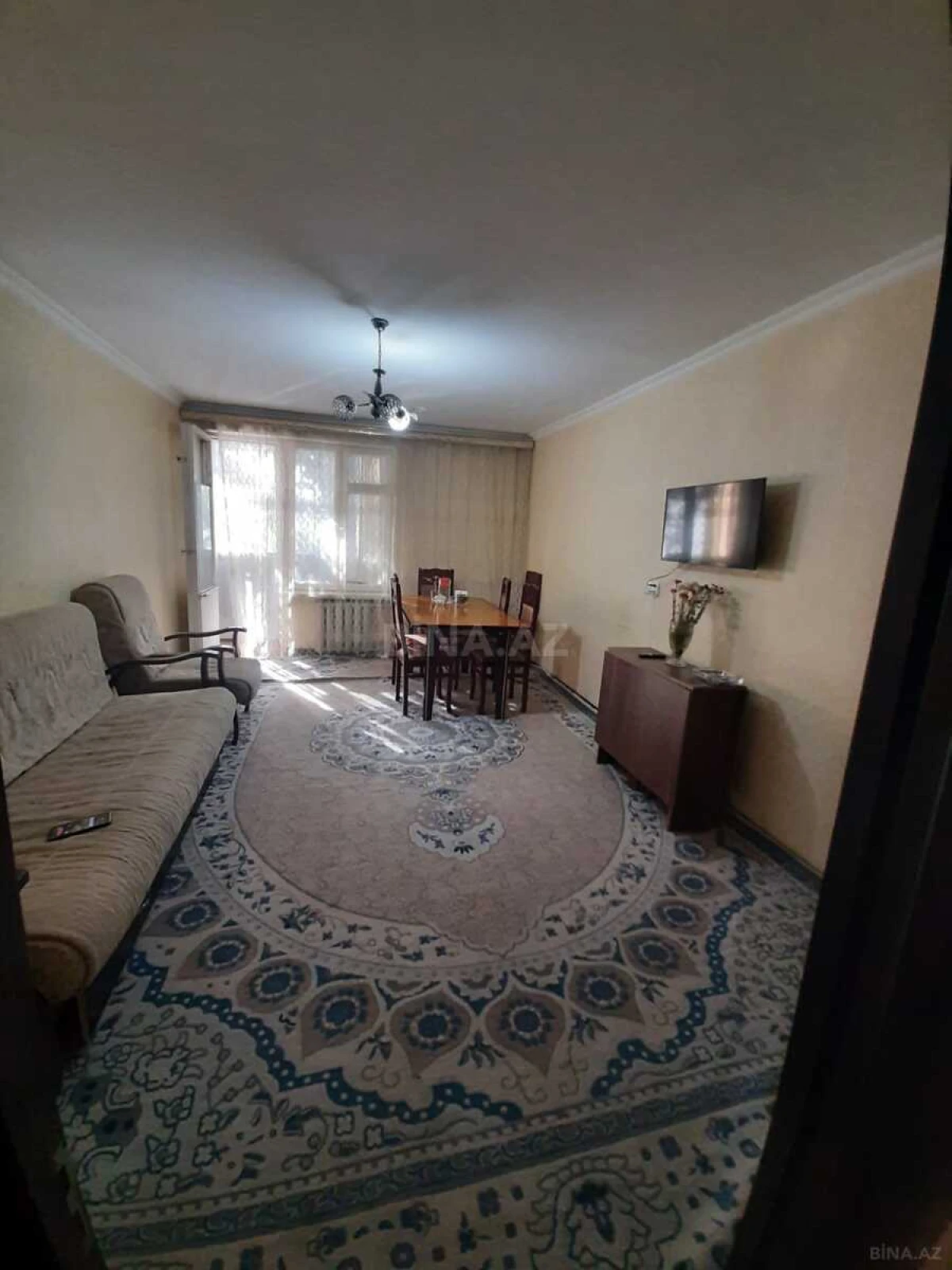 Kirayə verilir 2 otaqlı mənzil 70 m²