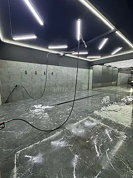 Satılır obyekt 216 m²