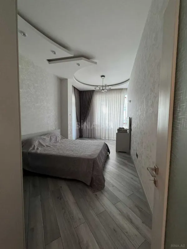 Kirayə verilir 3 otaqlı mənzil 120 m²