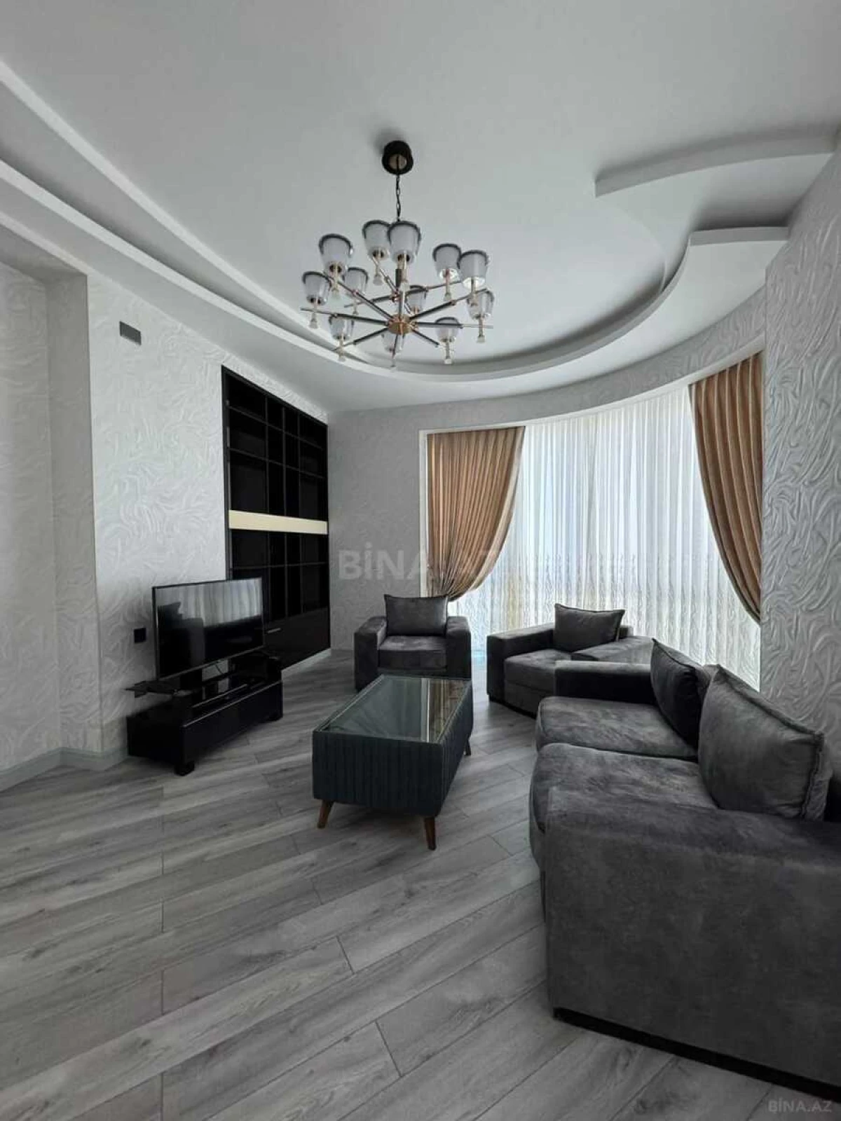 Kirayə verilir 3 otaqlı mənzil 120 m²