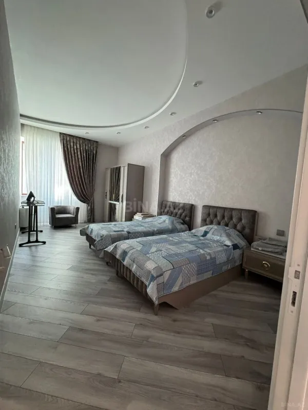 Kirayə verilir 3 otaqlı mənzil 120 m²