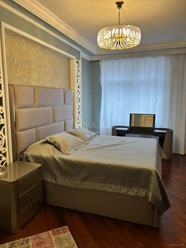 Kirayə verilir 3 otaqlı mənzil 135 m²