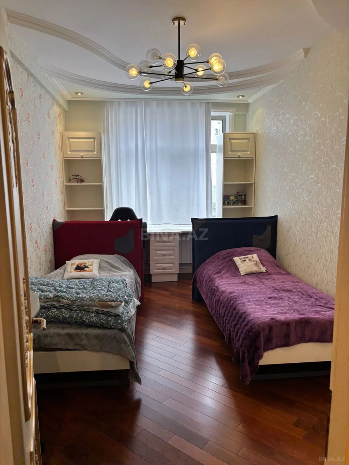 Kirayə verilir 3 otaqlı mənzil 135 m²