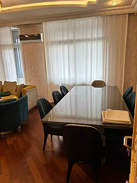 Kirayə verilir 3 otaqlı mənzil 135 m²