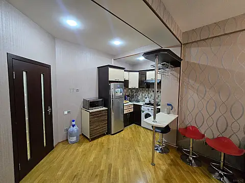 Kirayə verilir 3 otaqlı mənzil 101 m²