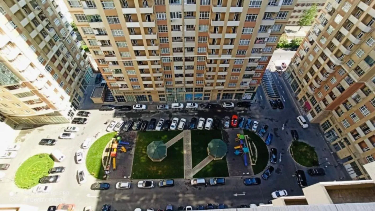 Kirayə verilir 3 otaqlı mənzil 101 m²