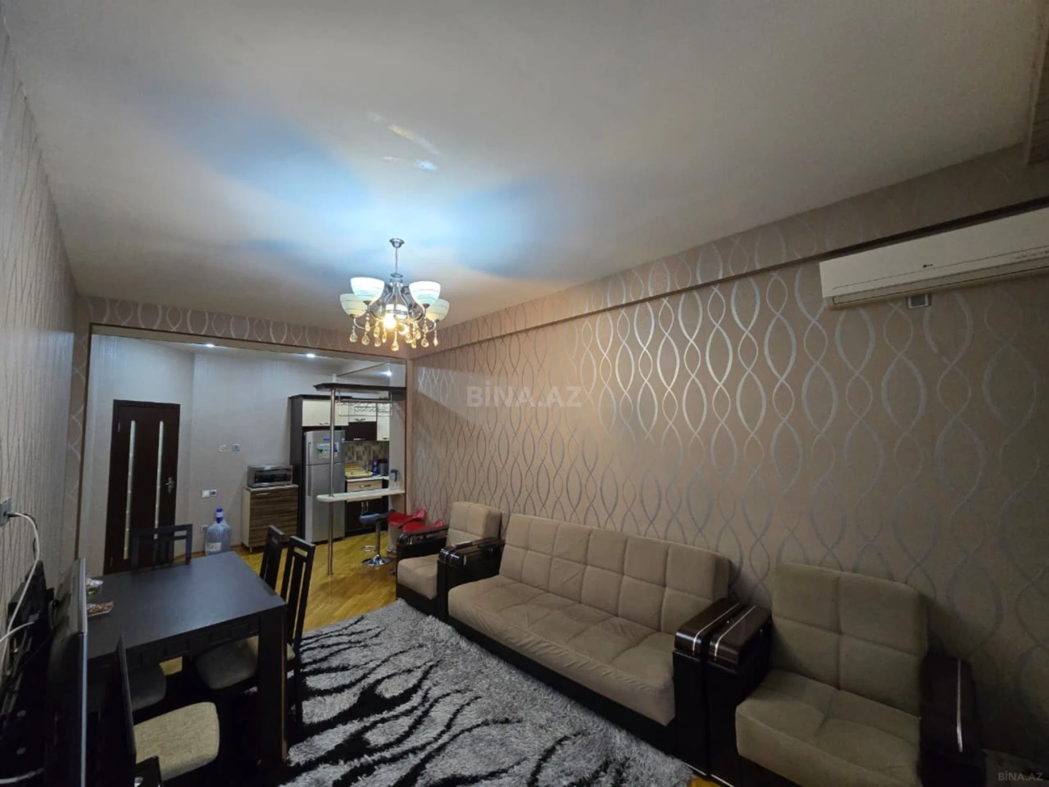 Kirayə verilir 3 otaqlı mənzil 101 m²